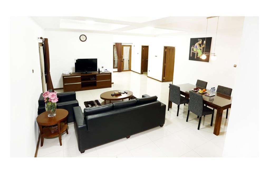 Kuldesak Villas Bandung Exteriör bild